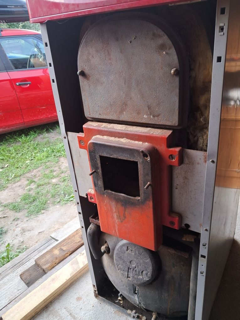 Piec żeliwny ferroli 16kW-34kW olej/ gaz /pelet