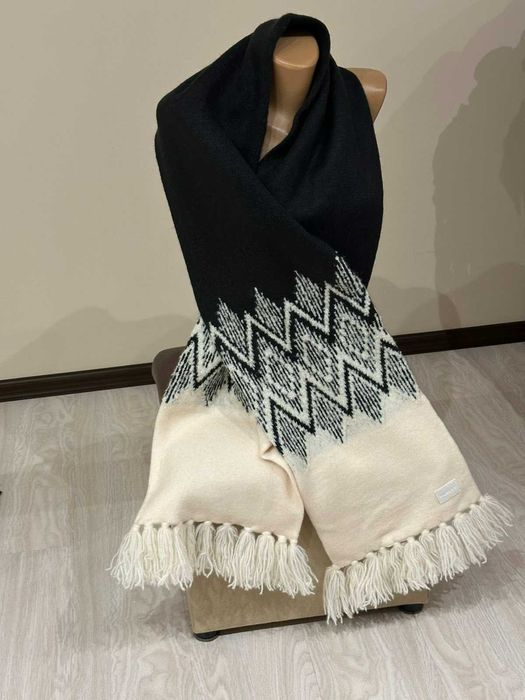 Новий жіночий шарф VARLEY. Оригінал!