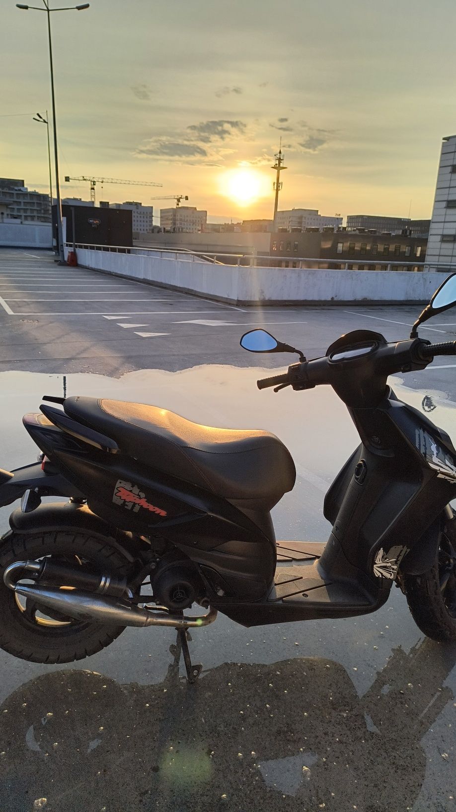 Skuter Piaggio Typhoon 2020