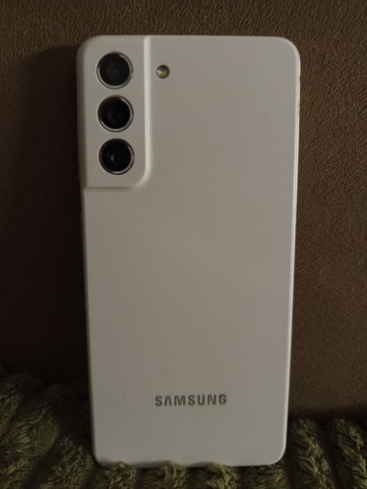 Samsung galaxy s21 fe 5G вживаний