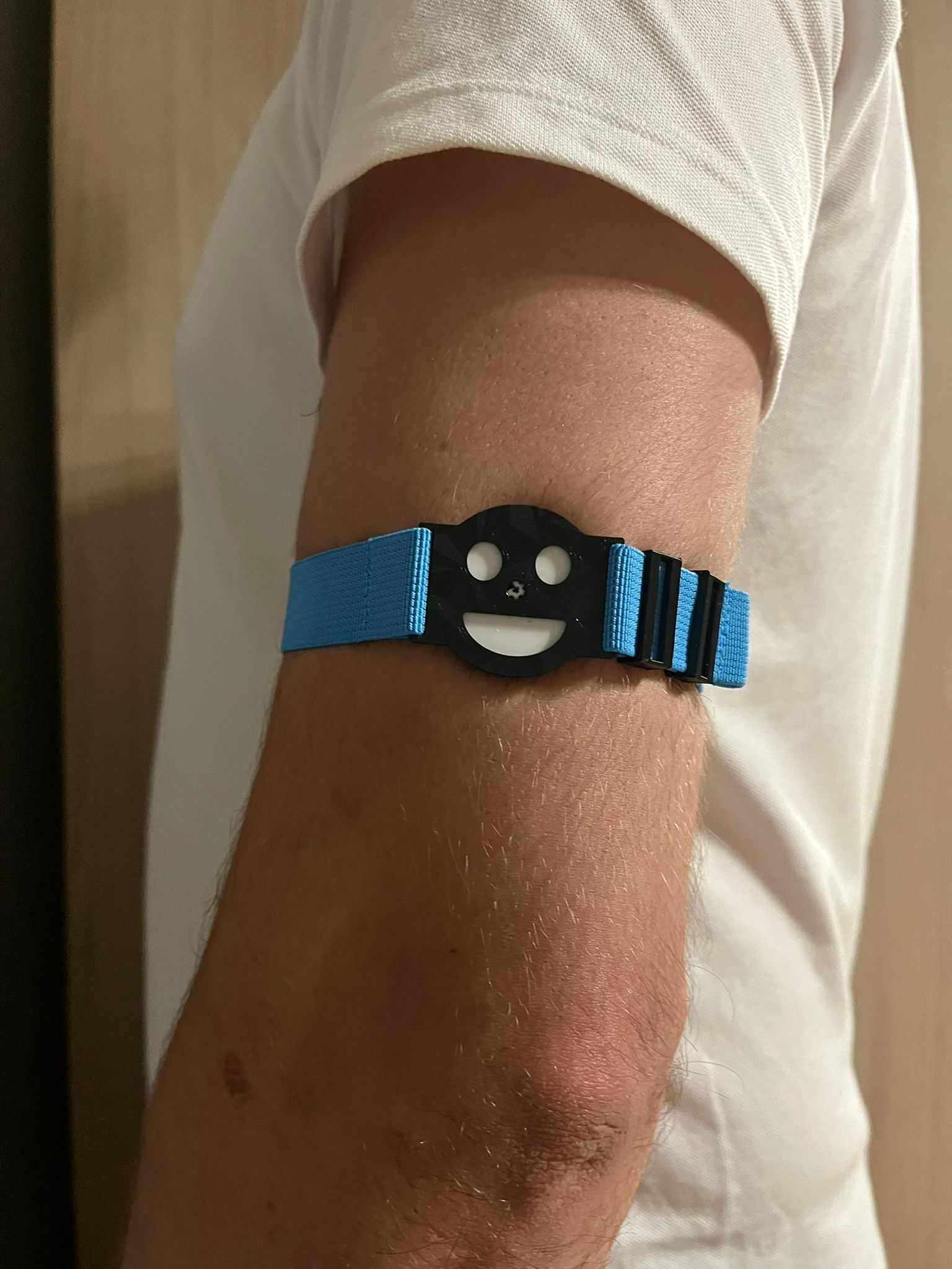 Opaska ochronna na sensor FreeStyle Libre 2 UŚMIECH NIEBIESKA
