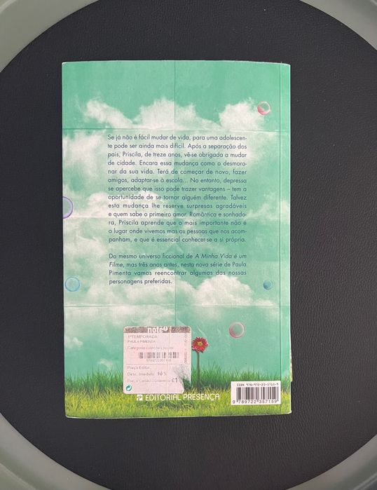 2 livros “A minha vida fora de série” (1ª e 2ª temporadas)