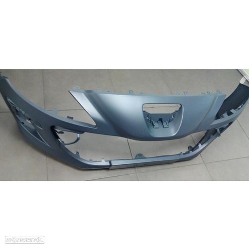 Para-choques Peugeot 308 modelo: 2007 até 2011 novo