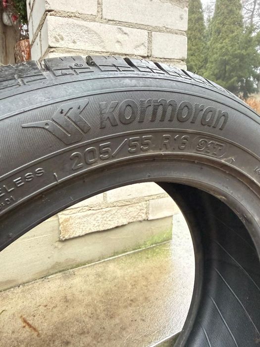 Opony zimowe 205/55/16