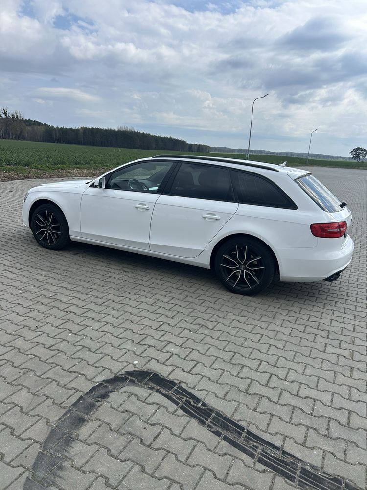AUDI A4 B8 2015r 2.0 tdi 150km