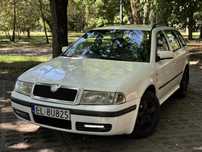 Skoda octavia 2002 1.6 BENZ piękna BEZ RDZY oc ROK PT ROK klima navi