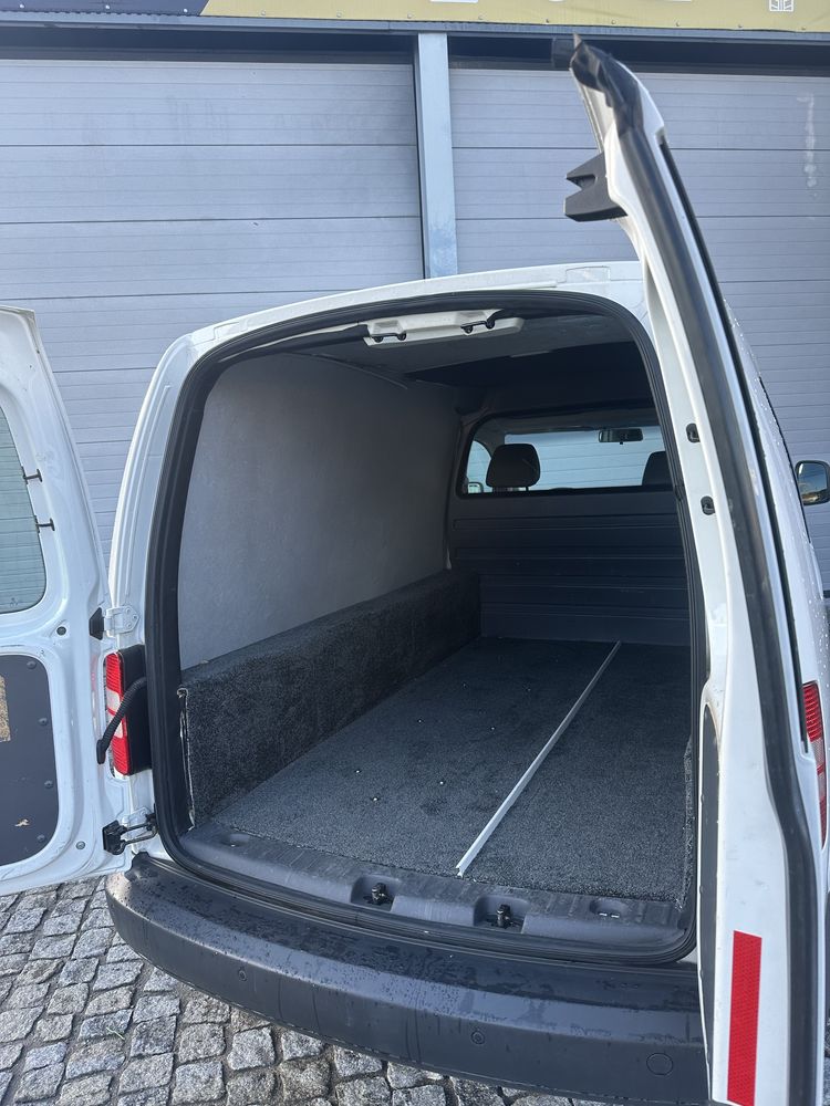 VOLKSWAGEN CADDY MAXI