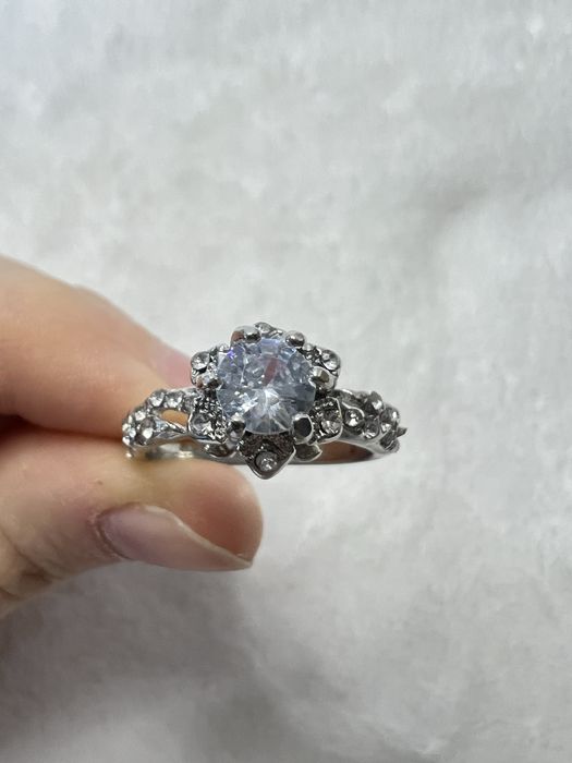 Pierścionek kwiat floral glamour elegancki stal nierdzewna cyrkonie