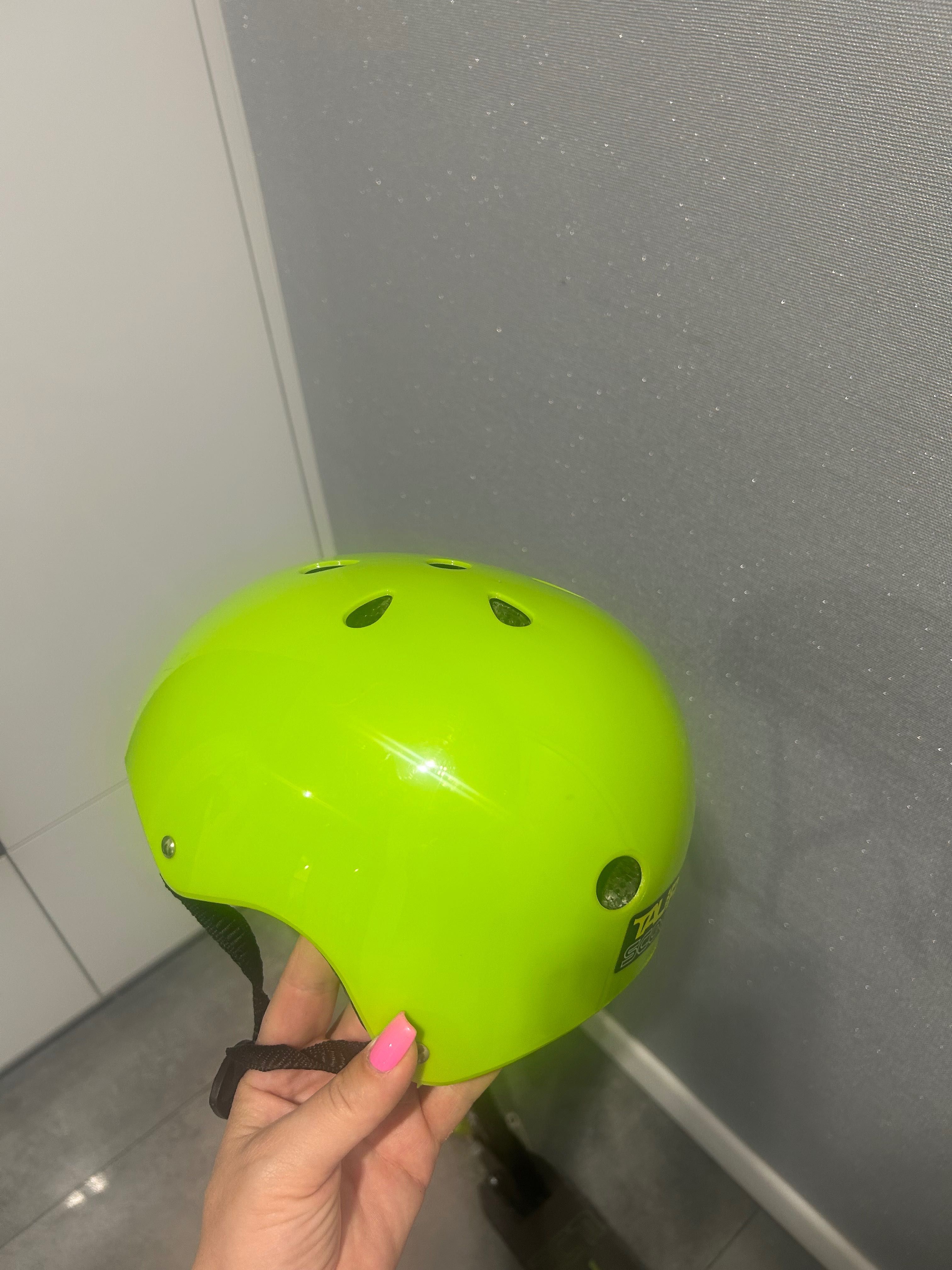 Hulajnoga + kask (dla 4-7 latka)