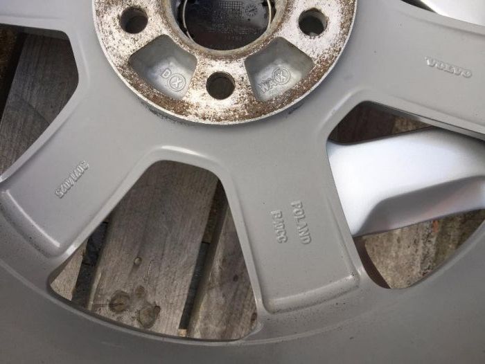 + Oryginalne felgi aluminiowe 17 VOLVO XC60 XC70 Radom
