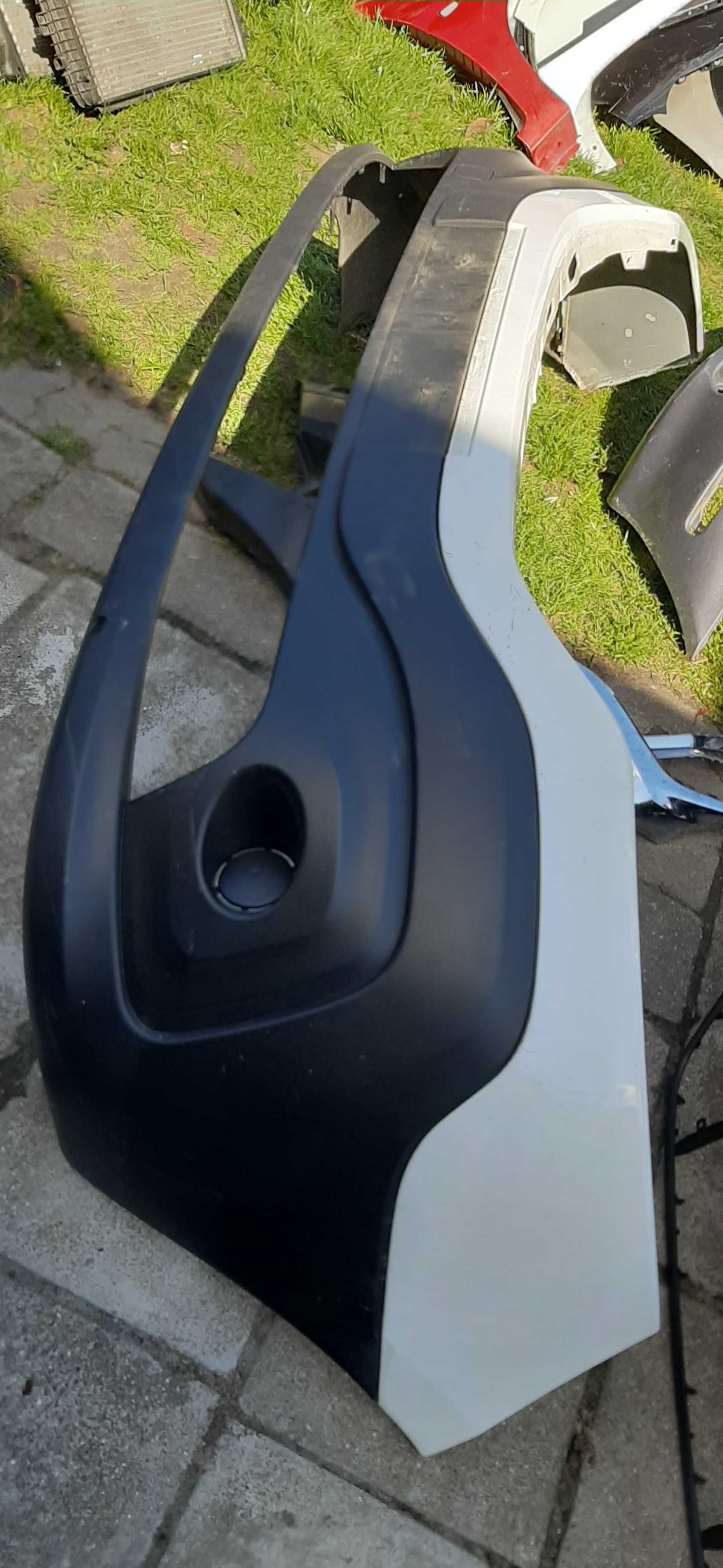 zderzak przód trafic 3 primastar3 vivaro