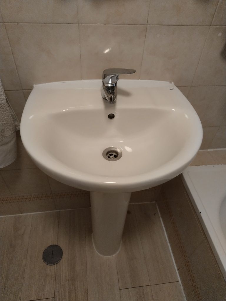 Loiças e torneiras de WC completo