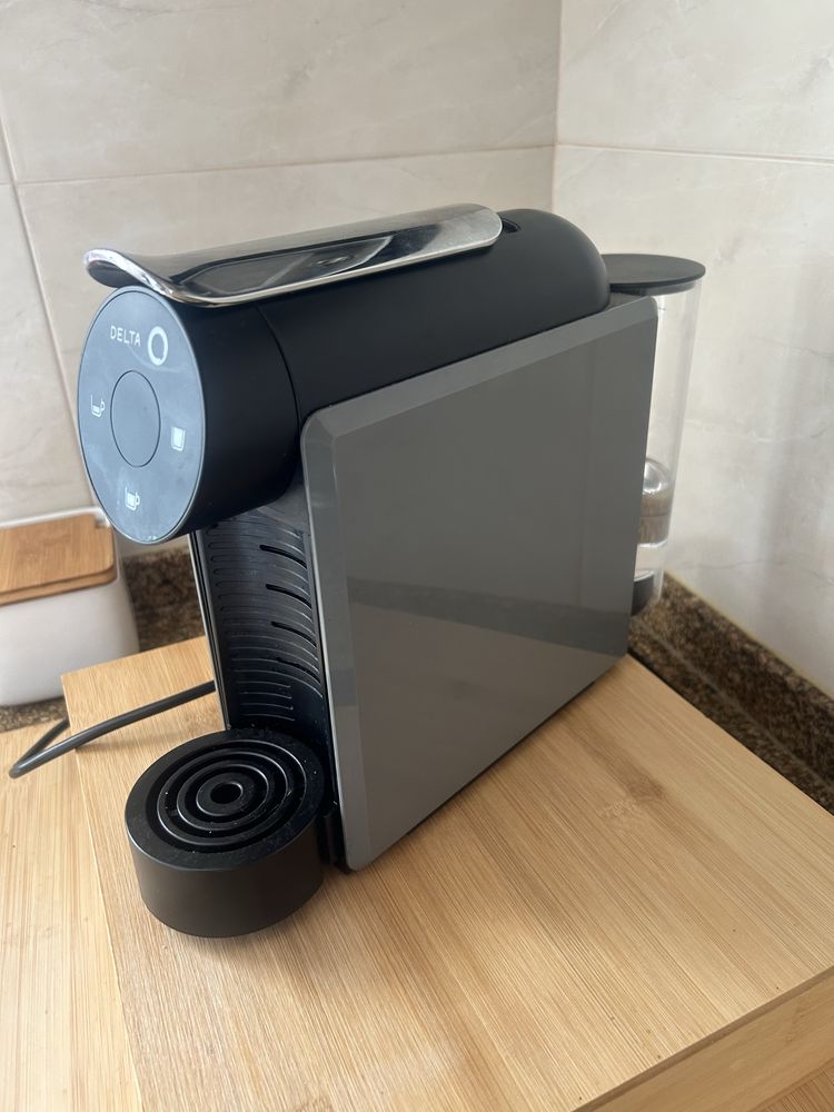 Máquina Café Delta Q Mini Qool