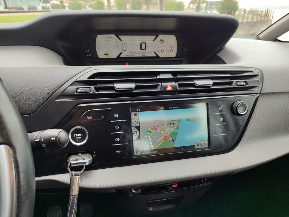 Citroen C4 Picasso 1.6 HDI com 120cv em muito bom estado
