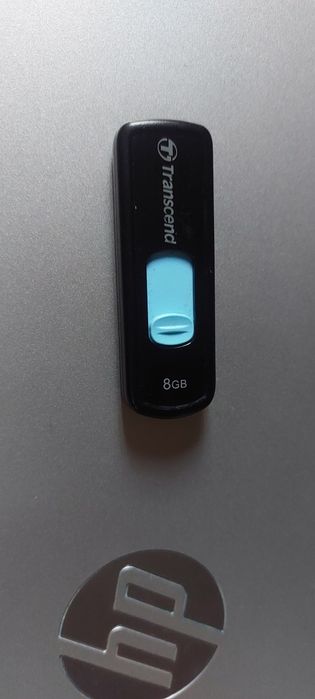 Pen 8gb em bom estado