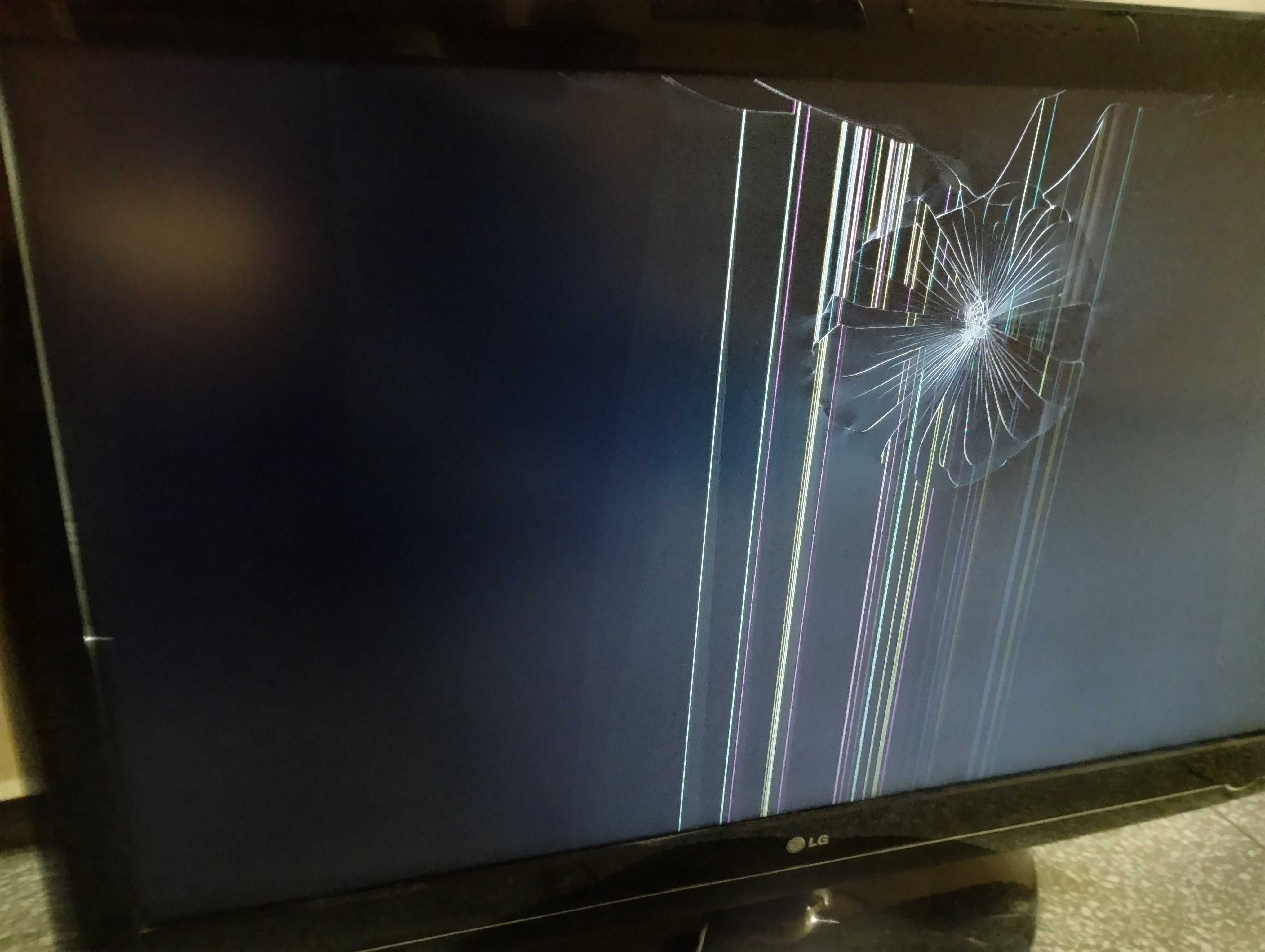 Telewizor LG 47 cali - uszkodzona matryca