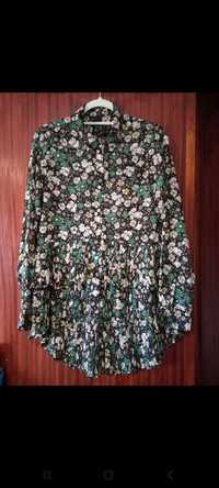 Camiseiro / Blusa - Fundo preto com flores verdes - S - Tiffosi