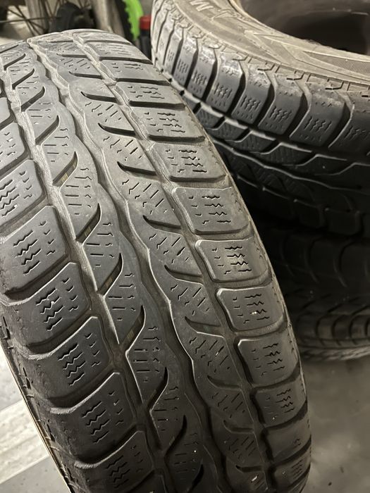 Sprzedam komplet 4 kół zimowych.  195/65 R15,  5x114.3,  DOT:3810