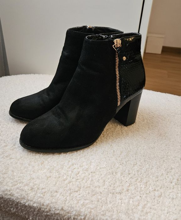 Buty na obcasie, słupku, botki na zamek 38