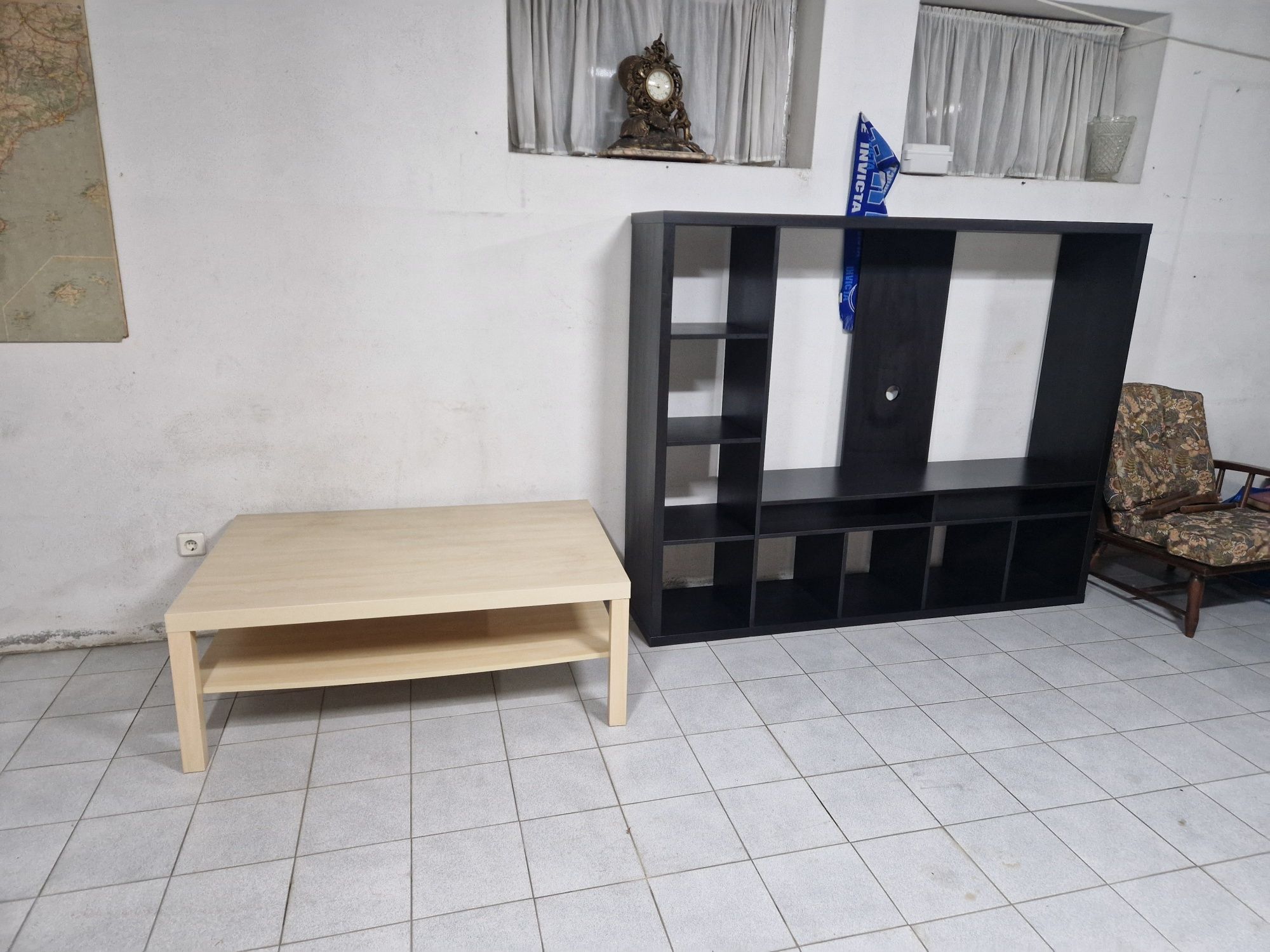 Móveis ikea para TV mais mesa centro