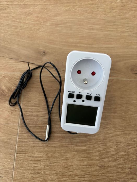 Termostat elektryczny