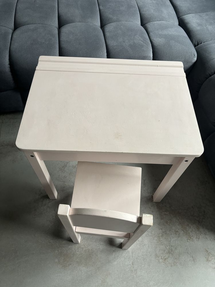 Biurko stolik krzeslo dla dziecka z drewna Ikea Sundvik