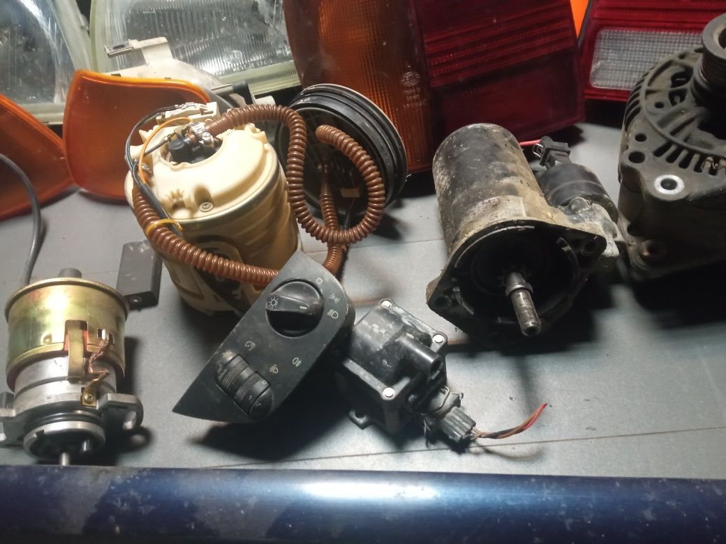 VW Polo III 1.0 1.4 alternator rozrusznik lampy cewka aparat włącznik