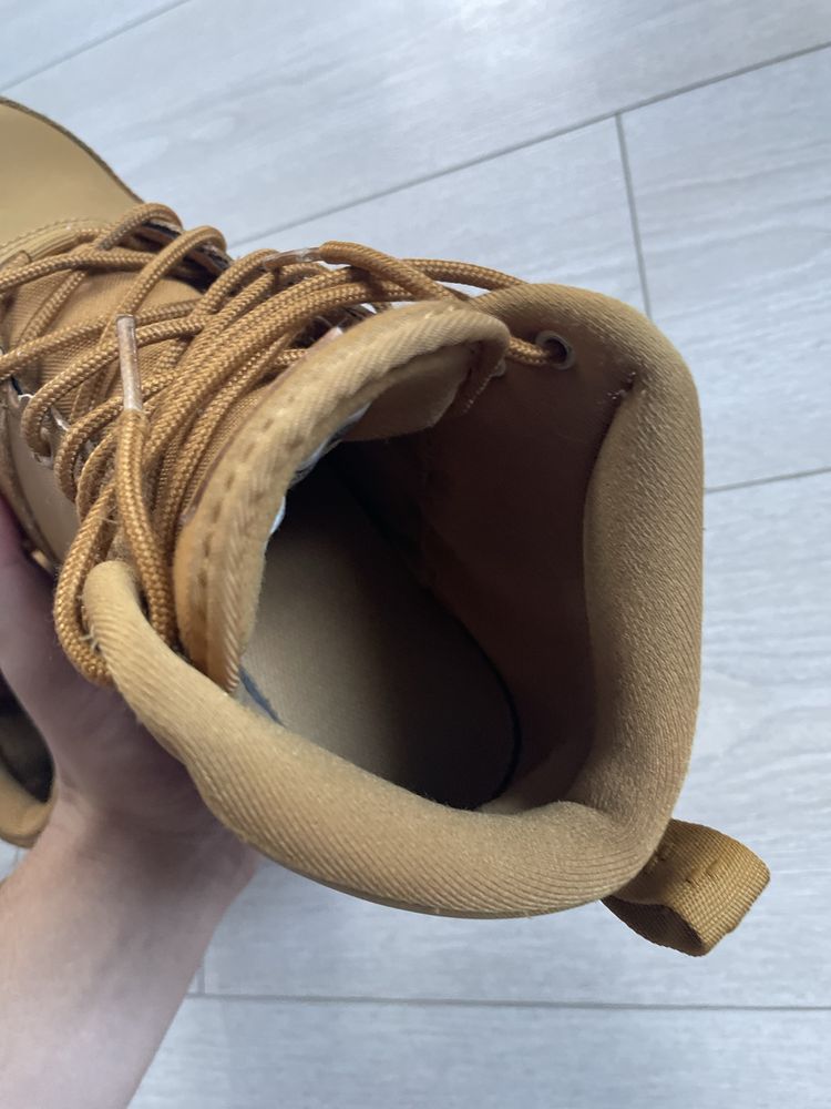 Оригінальні чоловічі жіночі черевики кросівки Nike Manoa ACG GTX 39