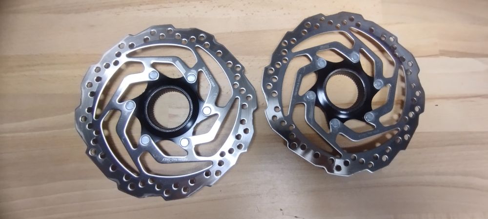 Tarcze hamulcowe Shimano 160 komplet 2 szt. centerlock