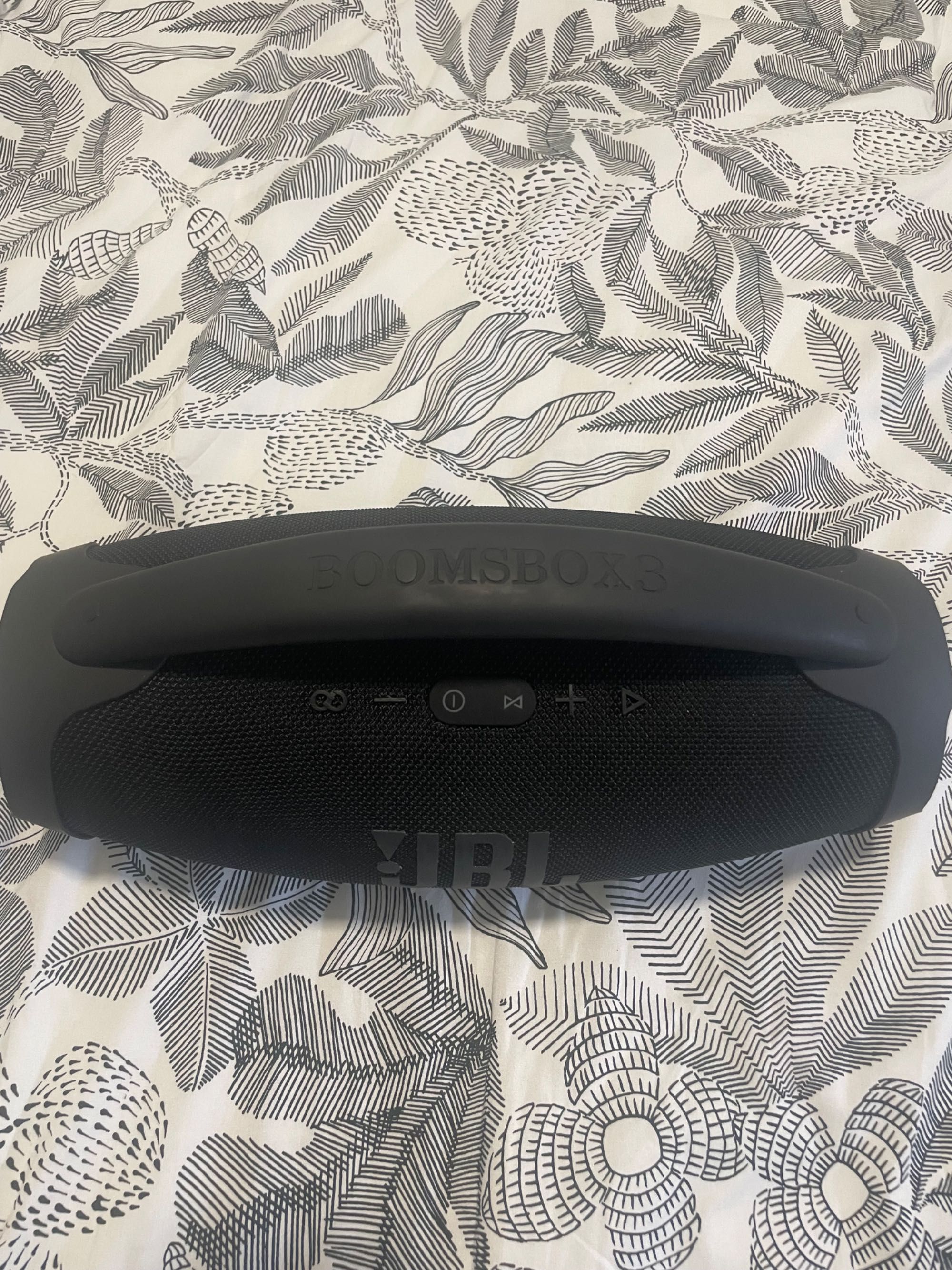 Vendo Jbl Boombox 3