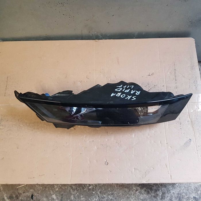 halogen Skoda Rapid 5JA 15-