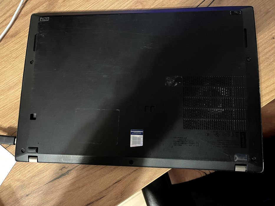 Lenovo Think Pad T490s | 16 GB RAM | 512 GB SSD | Intel i7 | SIM