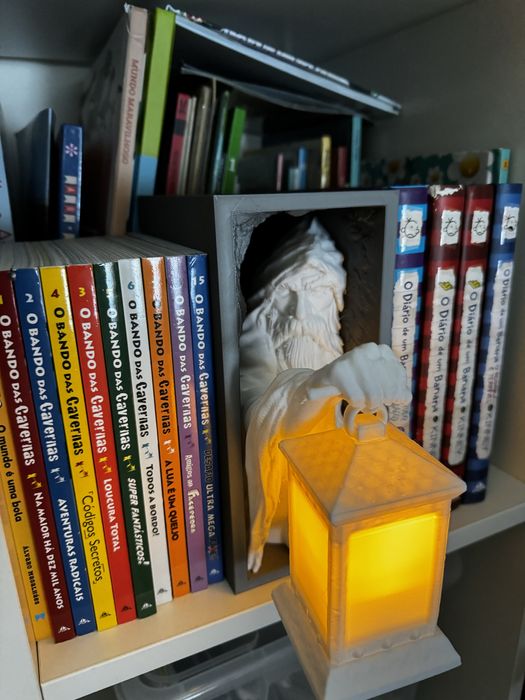 Segura livros com luz - Imoressao 3D