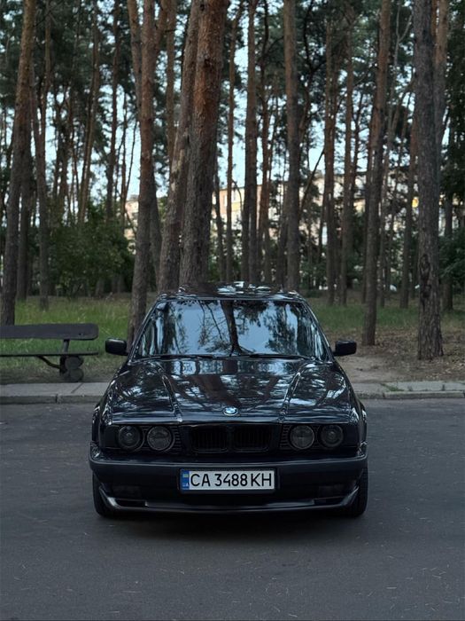 Bmw 5 series e34 1995 року 2.5 автомат(розтермінування )