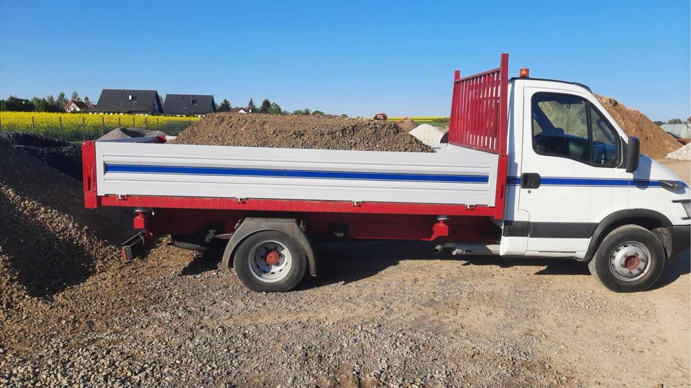 Kruszywo z transportem , różne rodzaje .