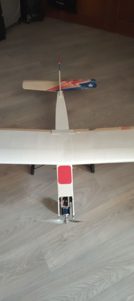 Avião trainer eletrica