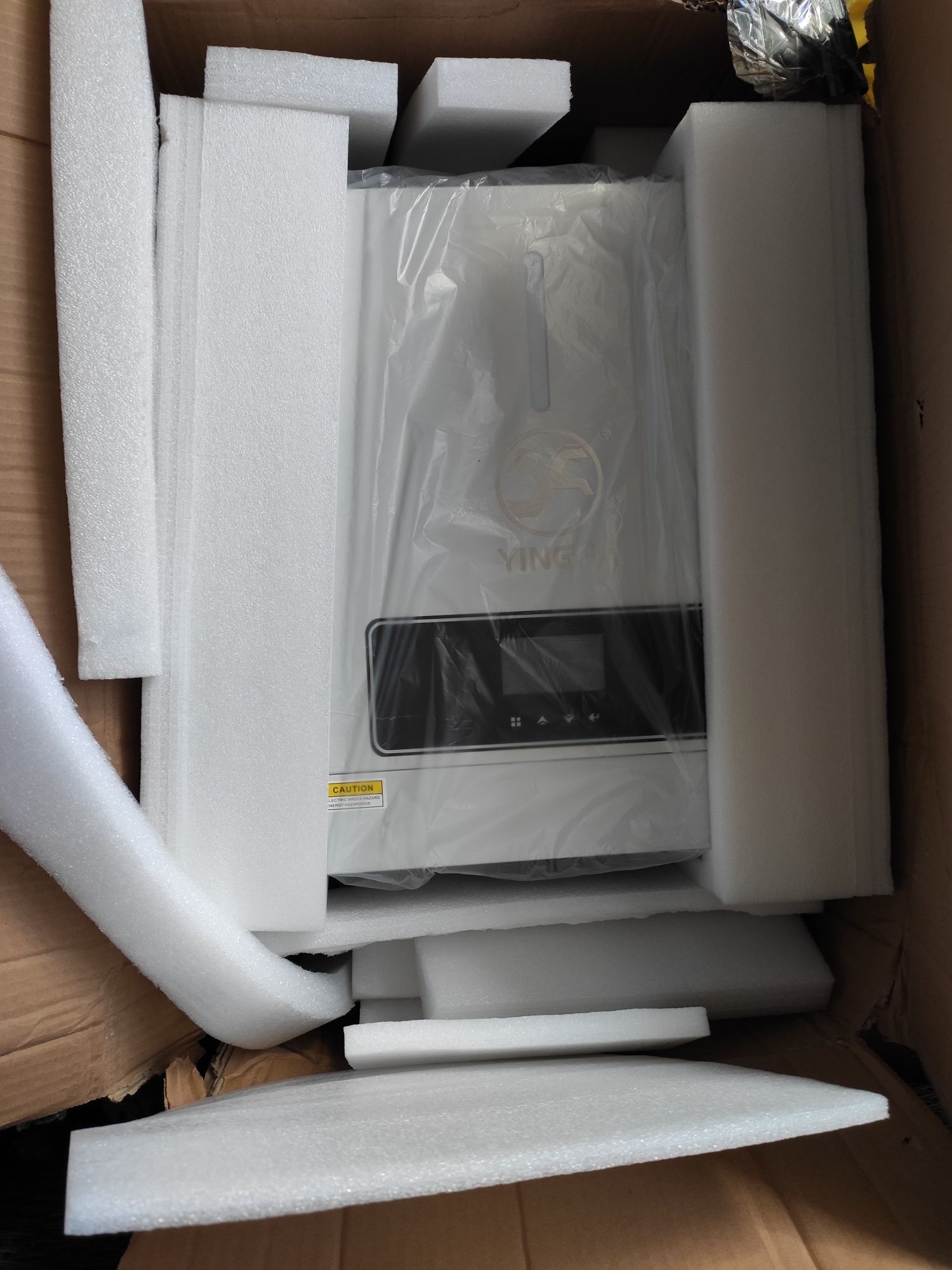 Новий гібридний інвертор Yingfa (Daxtromn/Powmr) 6.2kw-pro wifi bms