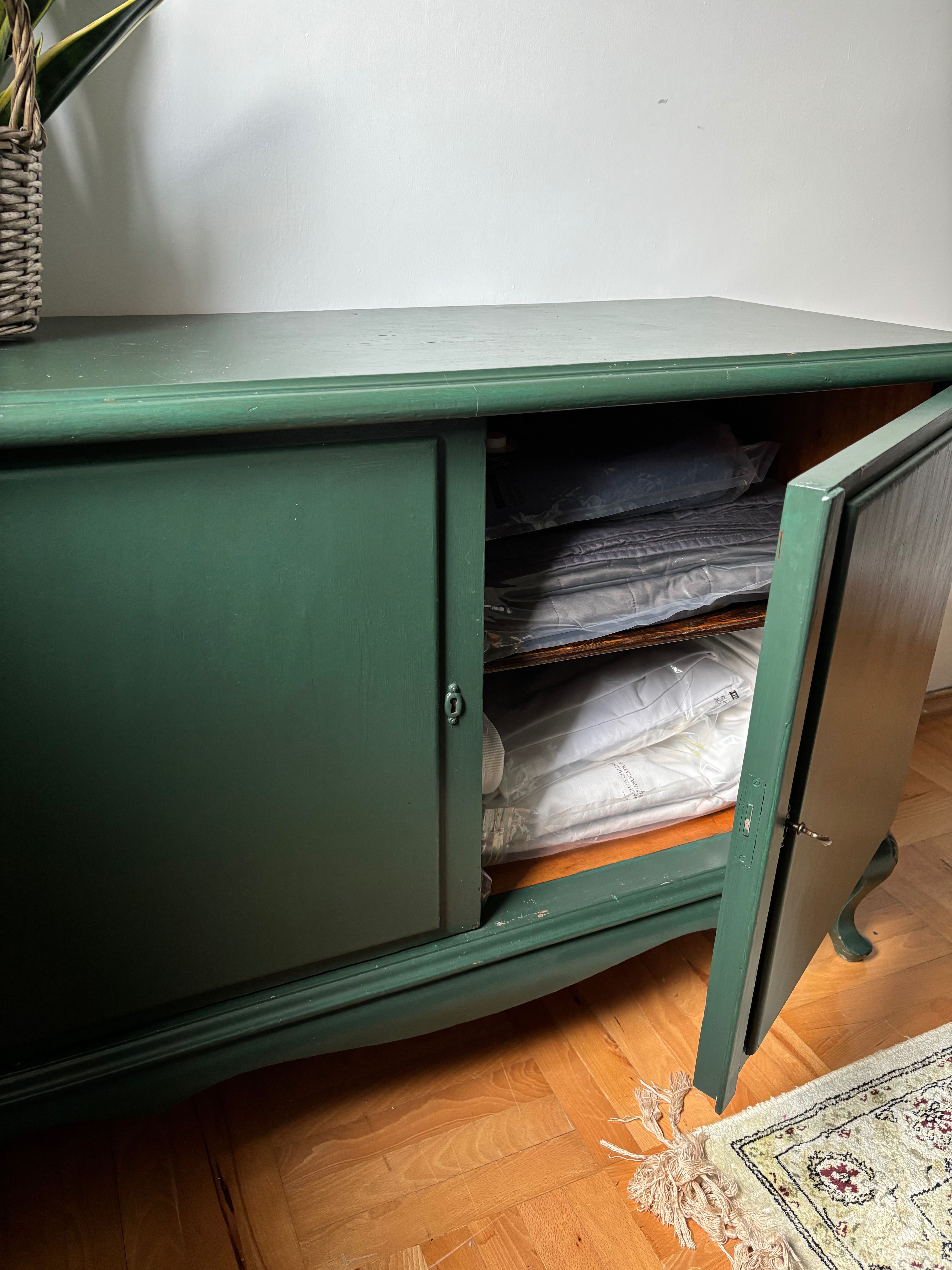 komoda drewniana zielona vintage