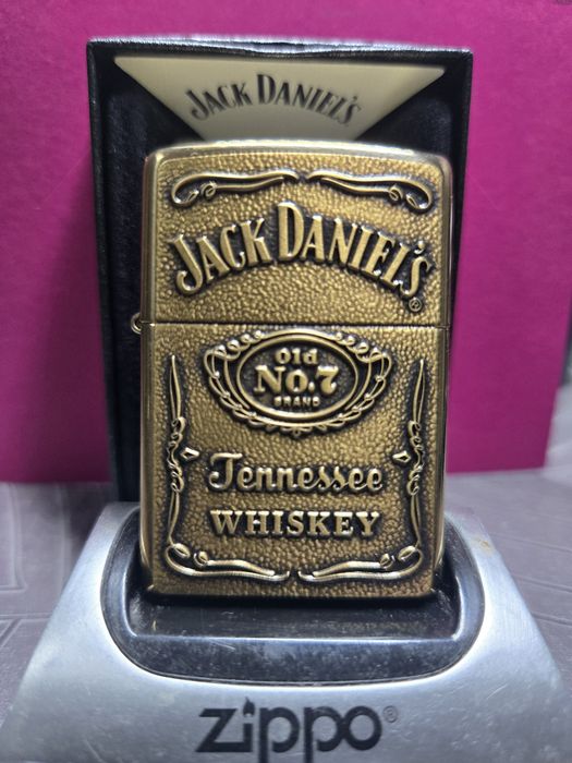 Бензинова запальничка zippo