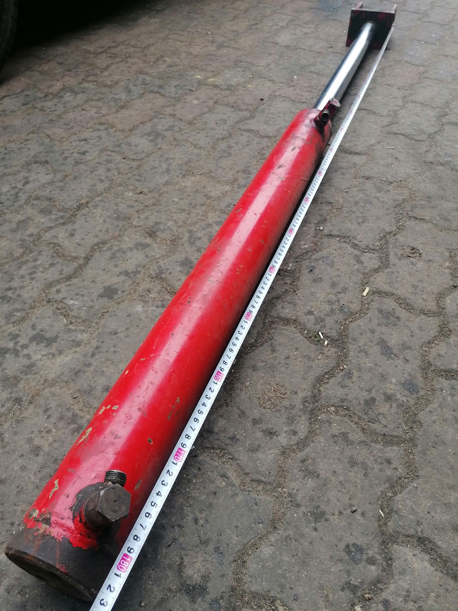 Siłownik hydrauliczny tłok masywny mocny 90mm wysuw 80cm całości 183cm