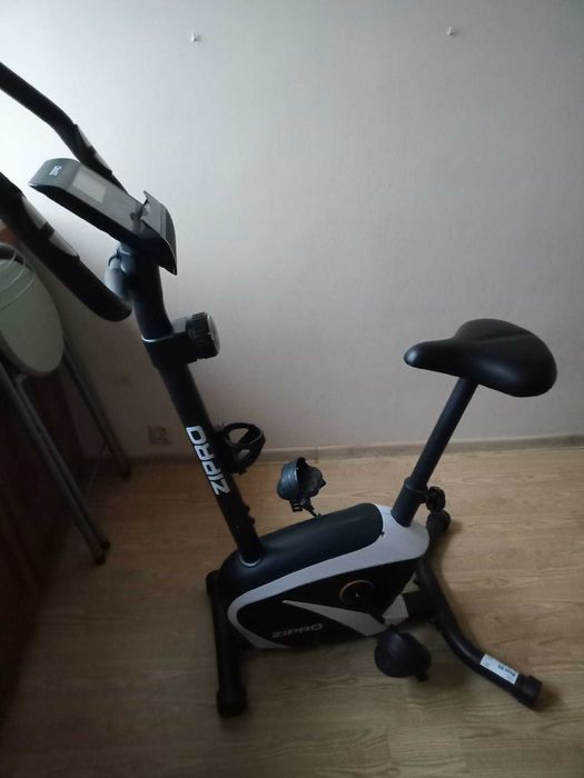 Rower stacjonarny Zipro Beat RS Magnetyczny