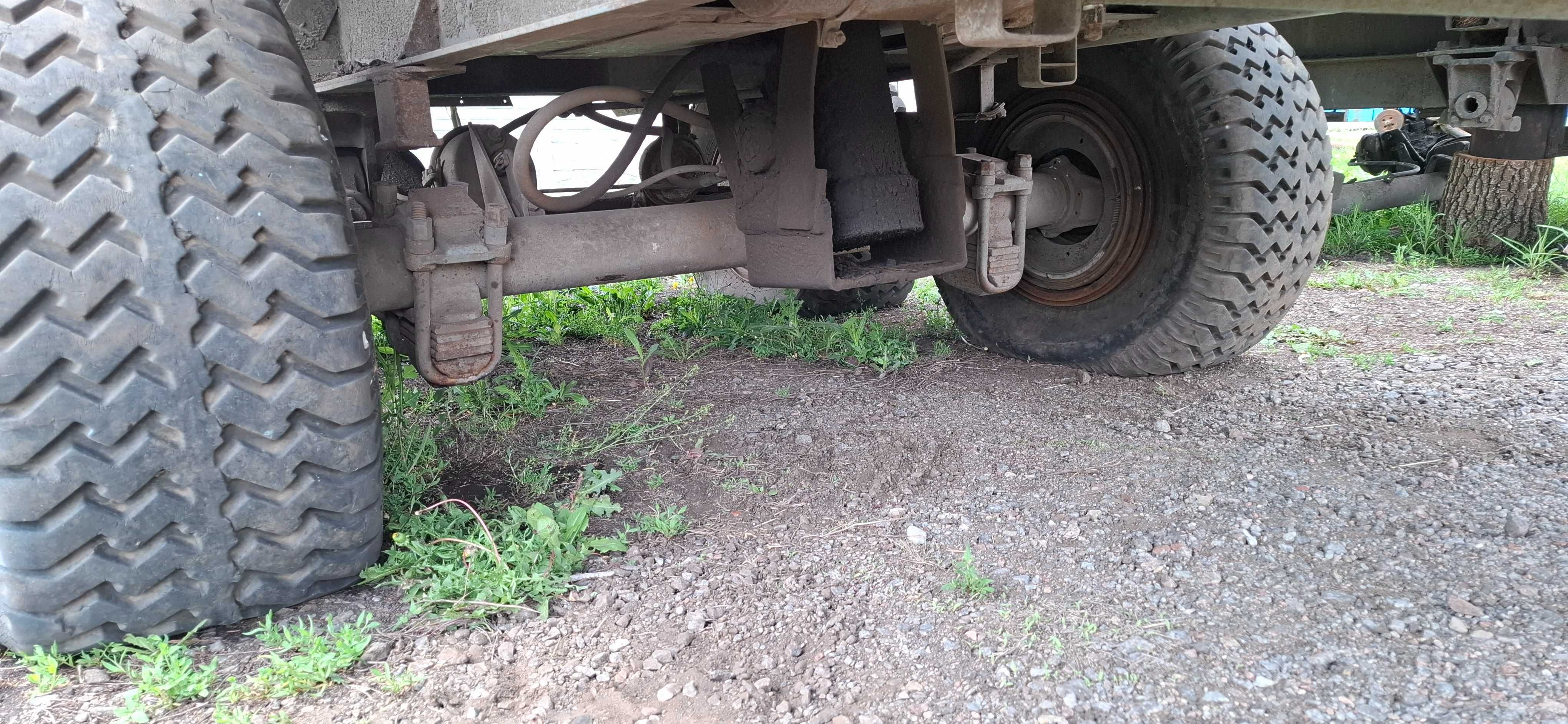 Прицеп 2ПТС - 9  2ШТ