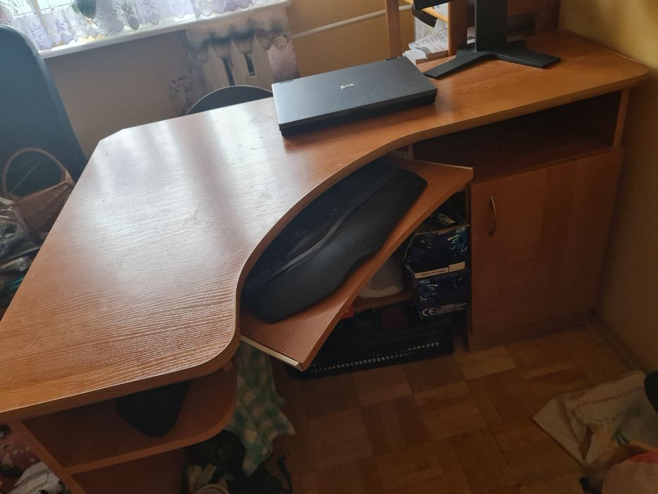 Biurko narożne brązowe