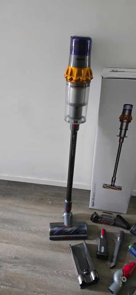 Niesamowity odkurzacz Detect Absolute V15 ( Dyson) w świetnym stanie