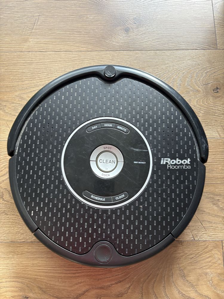Робот пилосос iRobot