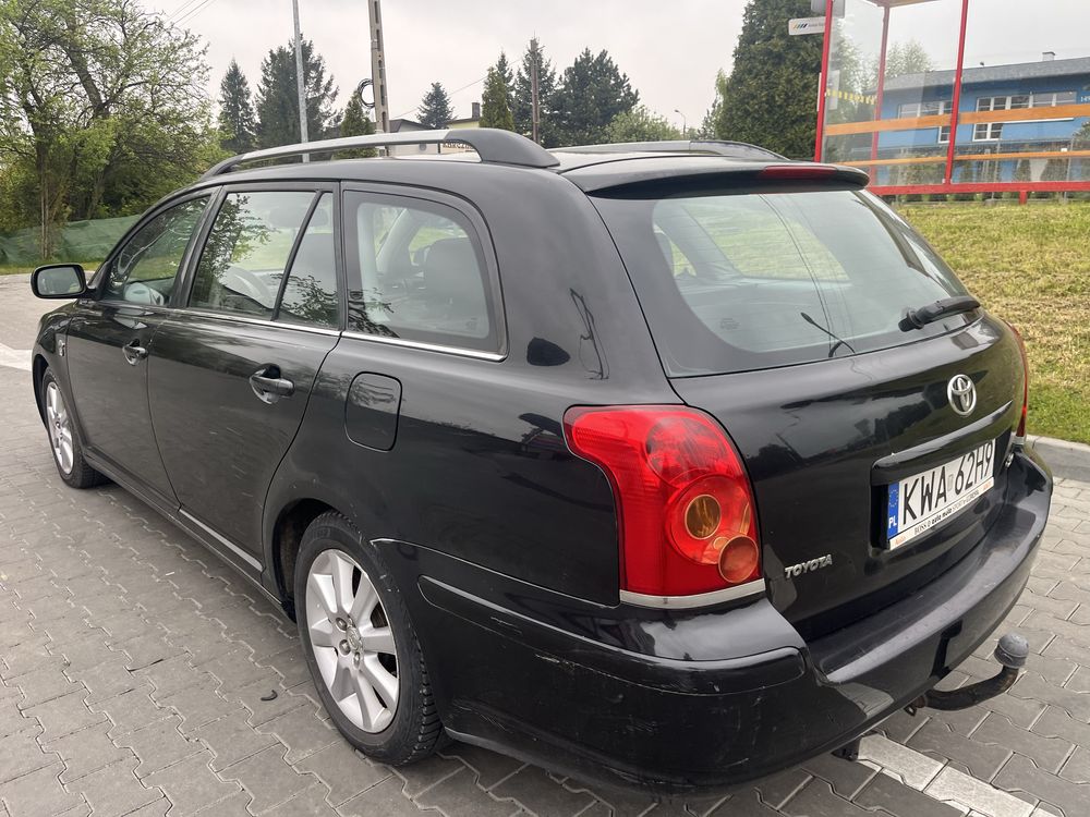 Toyota avensis 2.0 d 116 km klima 2004 rok