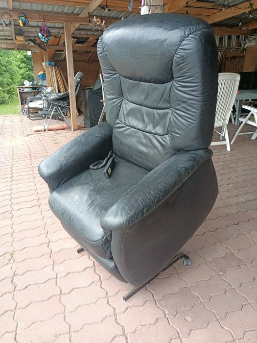 Fotel elektryczny leniwiec rozkładany skórzany skóra