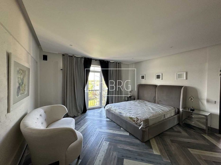 Продажа дома с бассейном и выходом на канал Днепра Дамба Козин без%