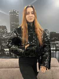 Новая лаковая,черная женская куртка Tally Weijl
