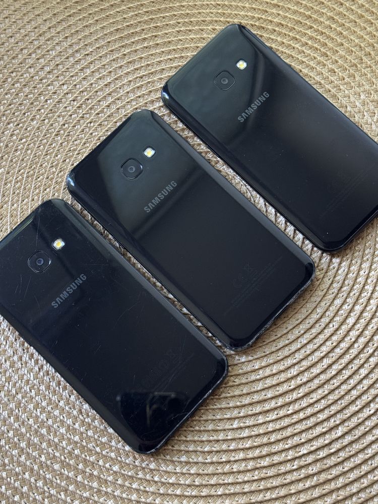 Смартфон Samsung Galaxy A3 2017 16 gb